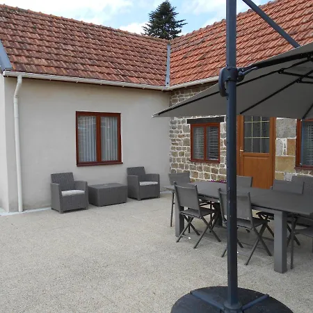 Spacious House For 6 People With A Swimming Pool * Chalandrey