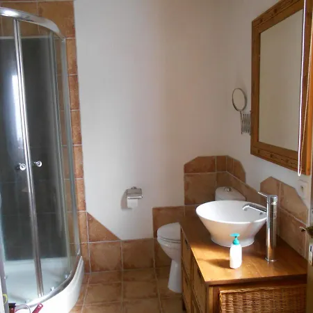 펜션 Spacious House For 6 People With A Swimming Pool Chalandrey