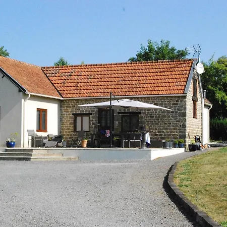 펜션 Spacious House For 6 People With A Swimming Pool