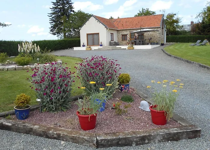 Ferienhaus Spacious House For 6 People With A Swimming Pool *