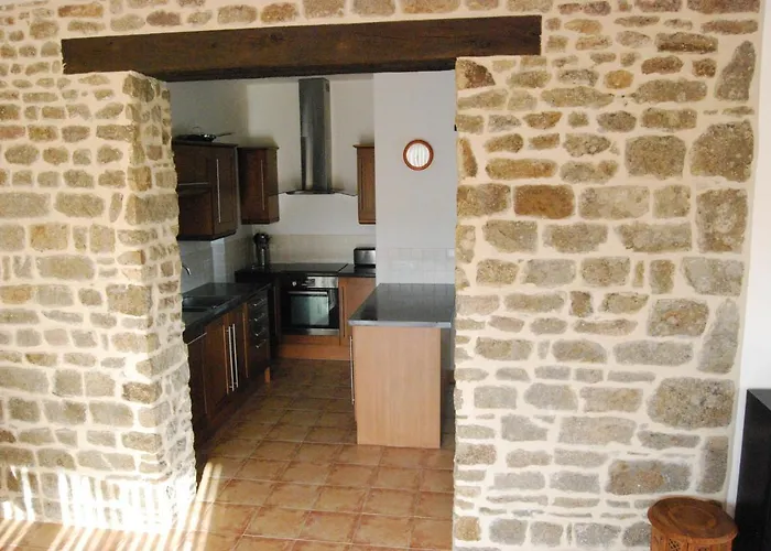 Ferienhaus Spacious House For 6 People With A Swimming Pool