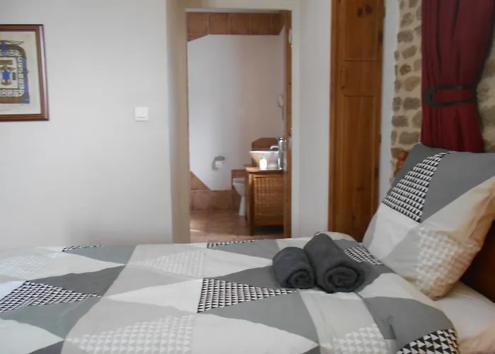 Spacious House For 6 People With A Swimming Pool Ferienhaus