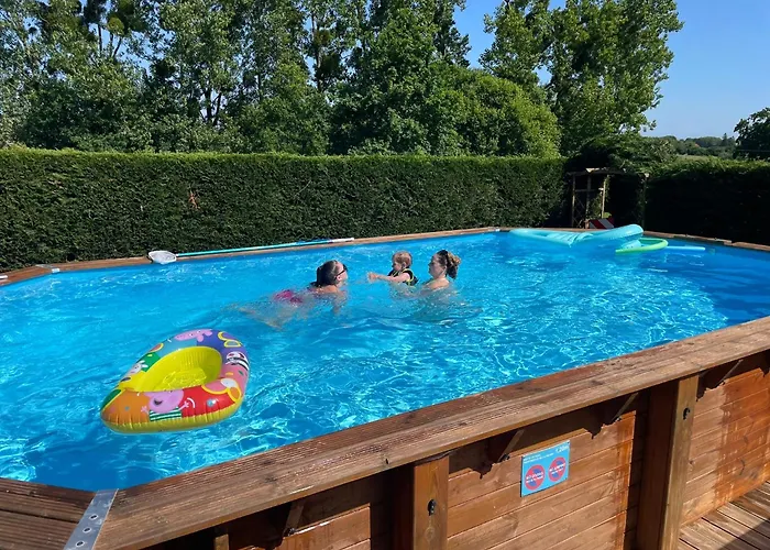 Ferienhaus Spacious House For 6 People With A Swimming Pool Chalandrey