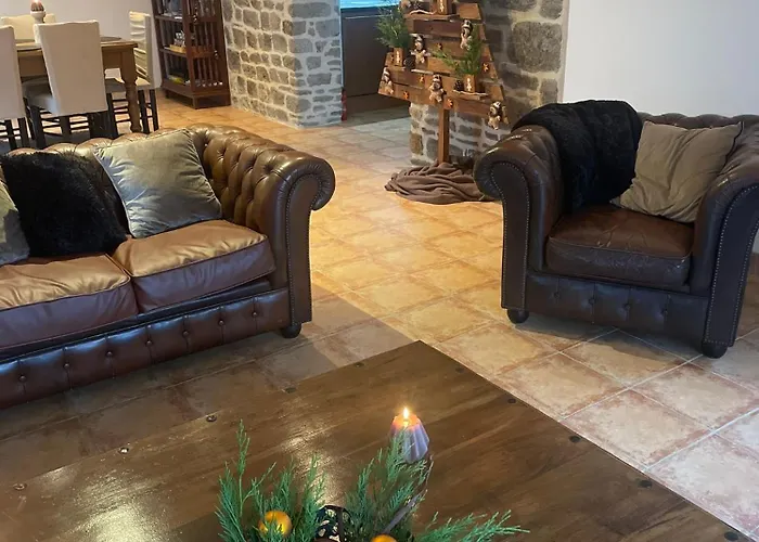 Ferienhaus Spacious House For 6 People With A Swimming Pool